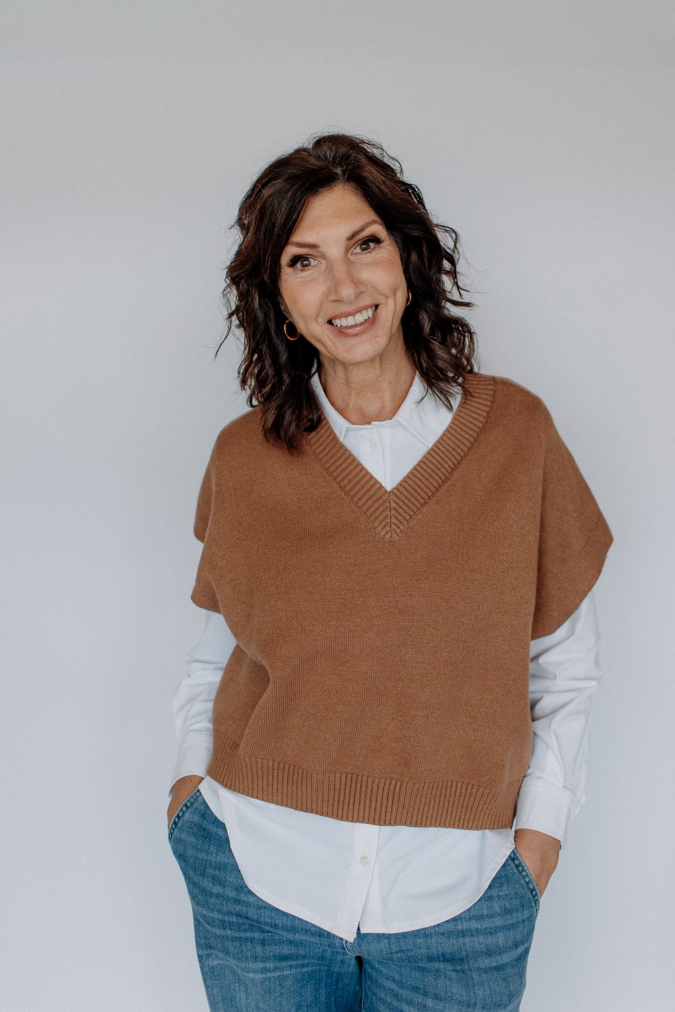 AMY SWEATER VEST-BROWN