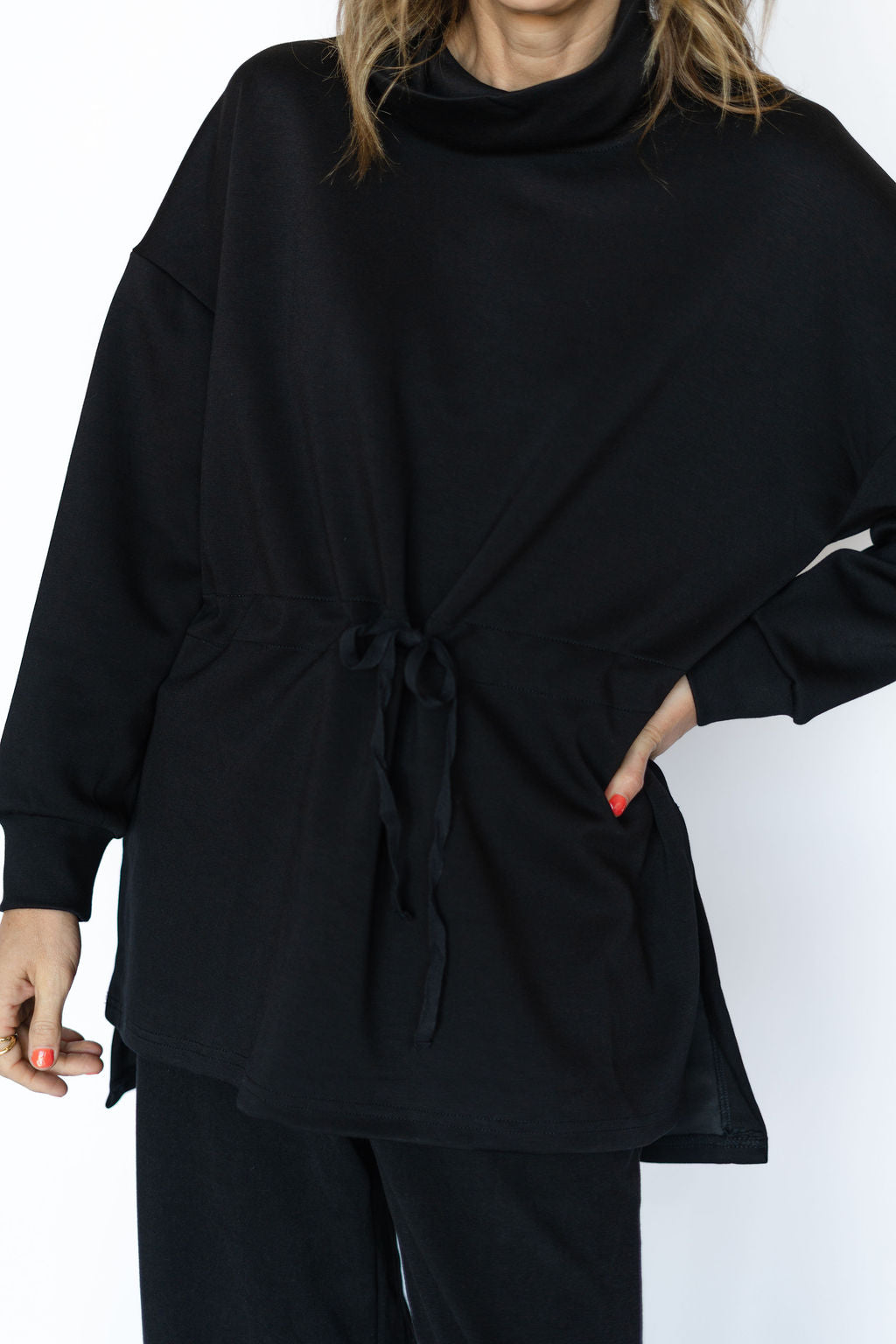 ELIANA MOCK NECK L/S TOP-BLACK