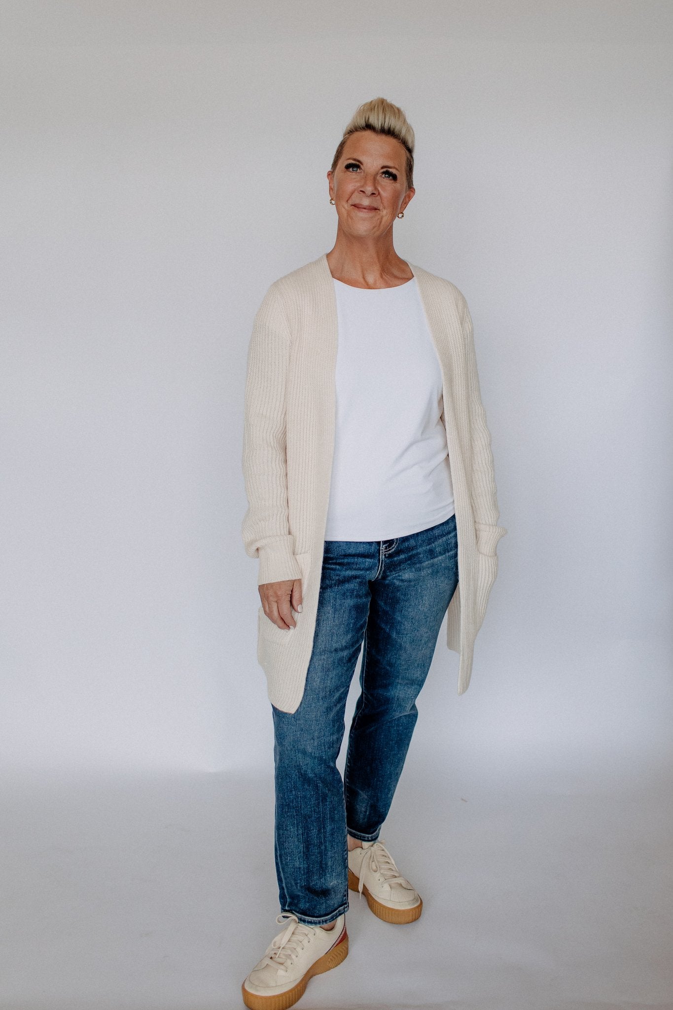 FAYE ESSENTIAL CARDIGAN-IVORY