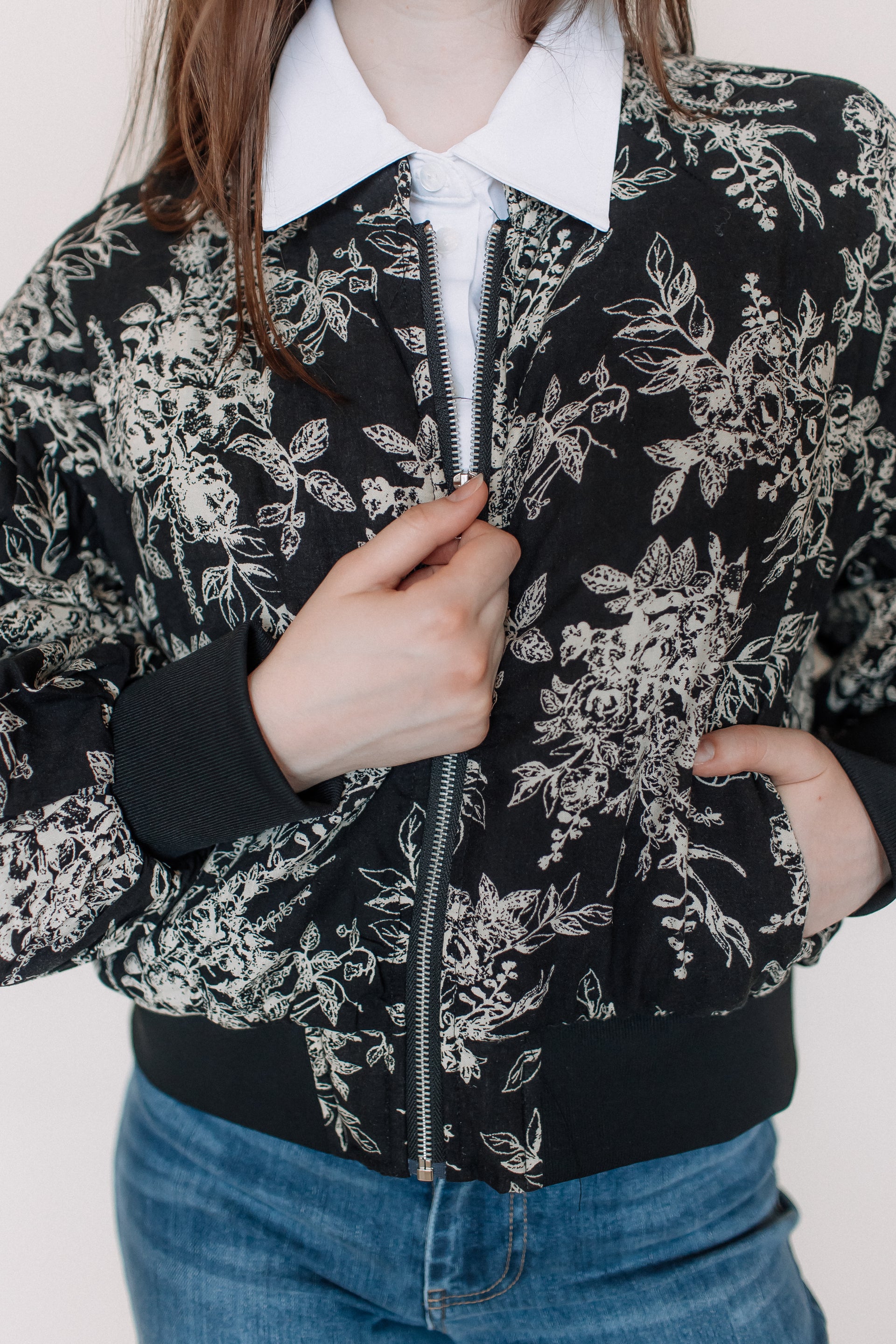 FLORAL PRINT BOMBER JACKET-BLACK CREAM FLORAL