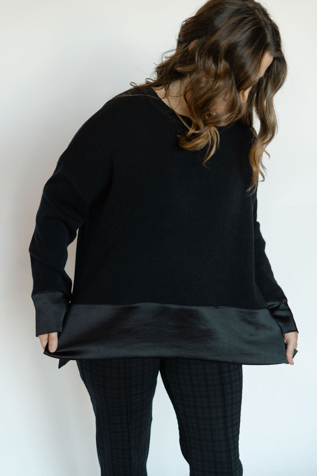 BLACK HOLIDAY SWEATER W/SATIN DETAIL