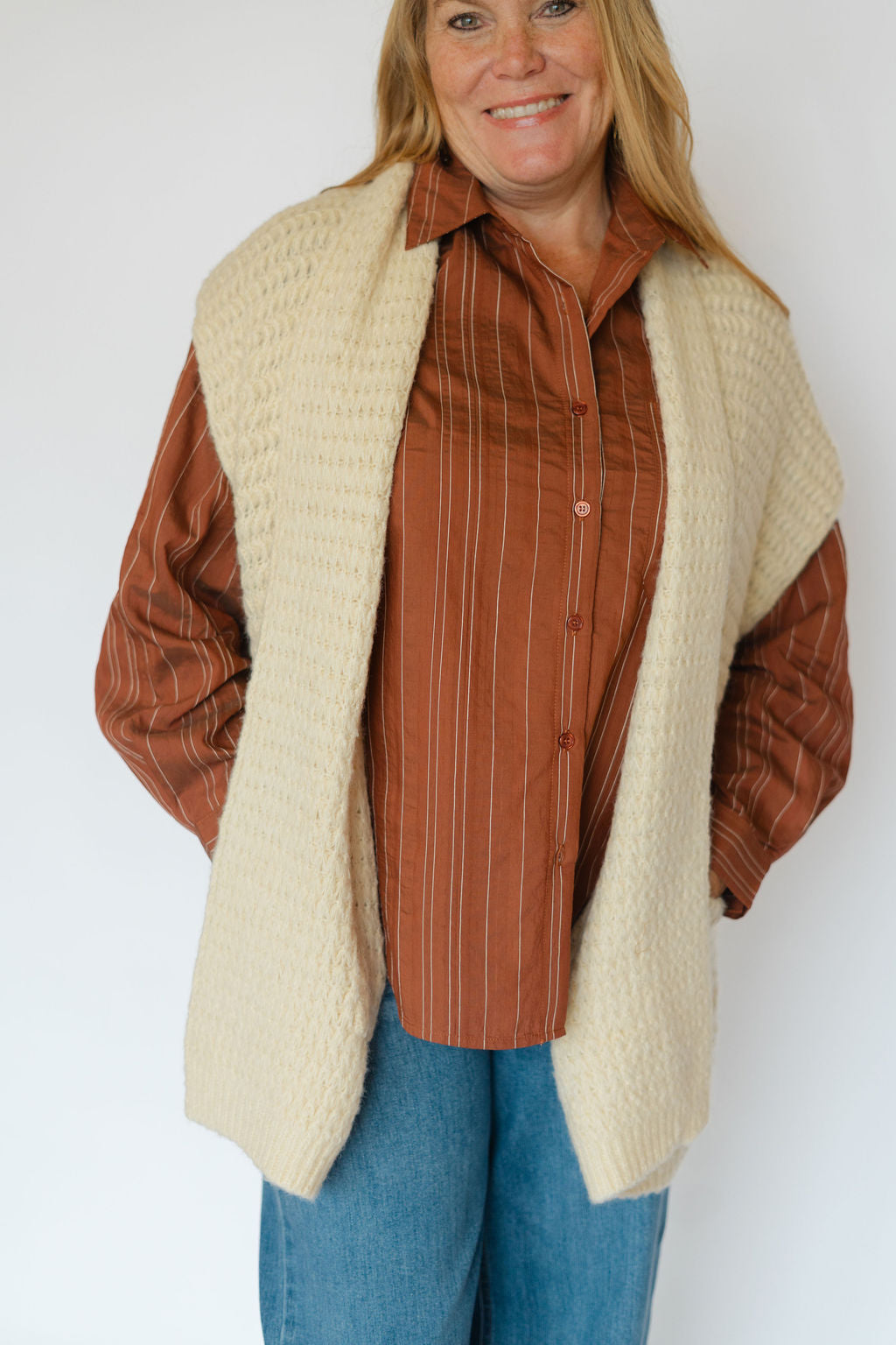 FAITH CARDIGAN VEST WITH TEXTURE