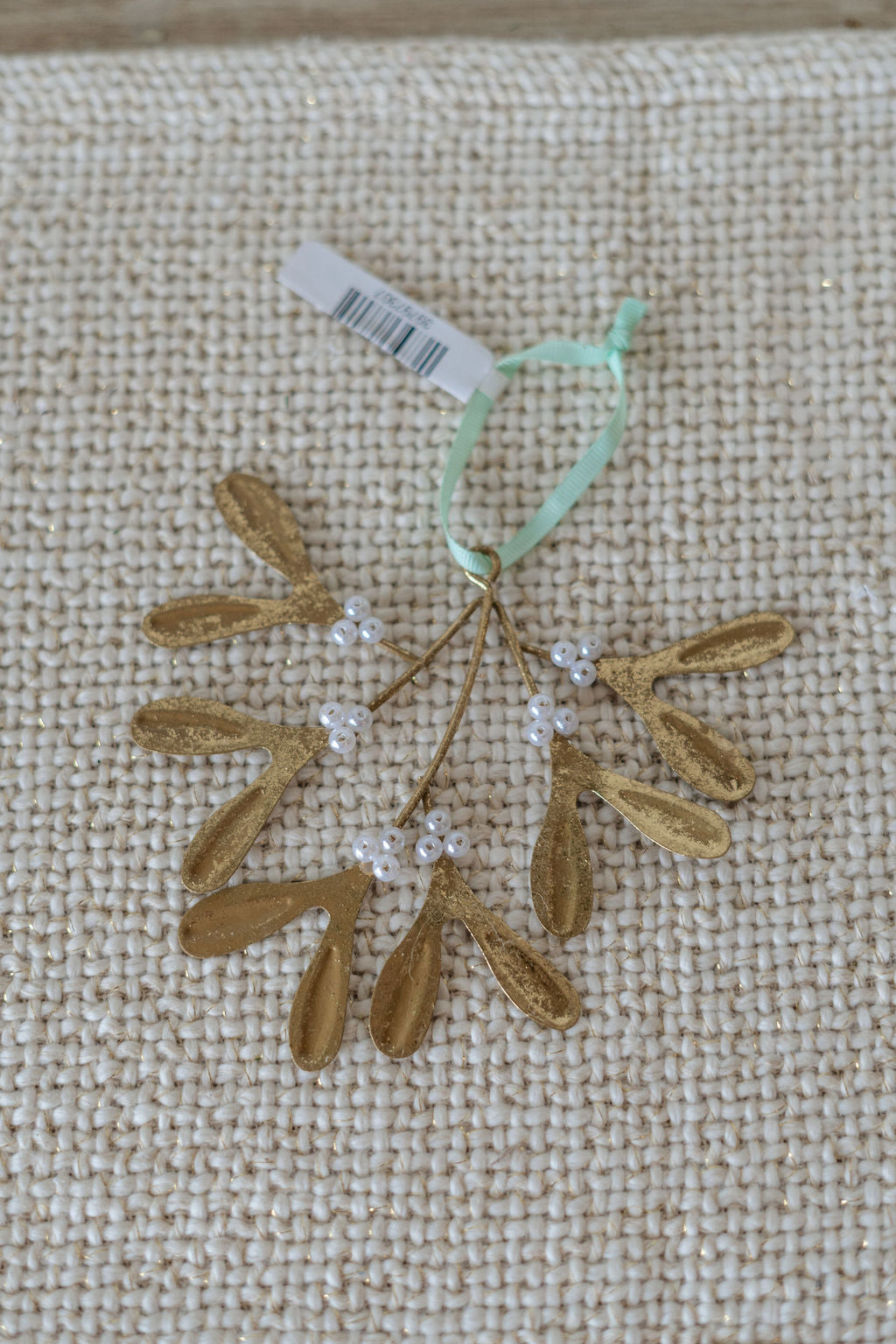 4.5" METAL MISTLETOE ORNAMENT