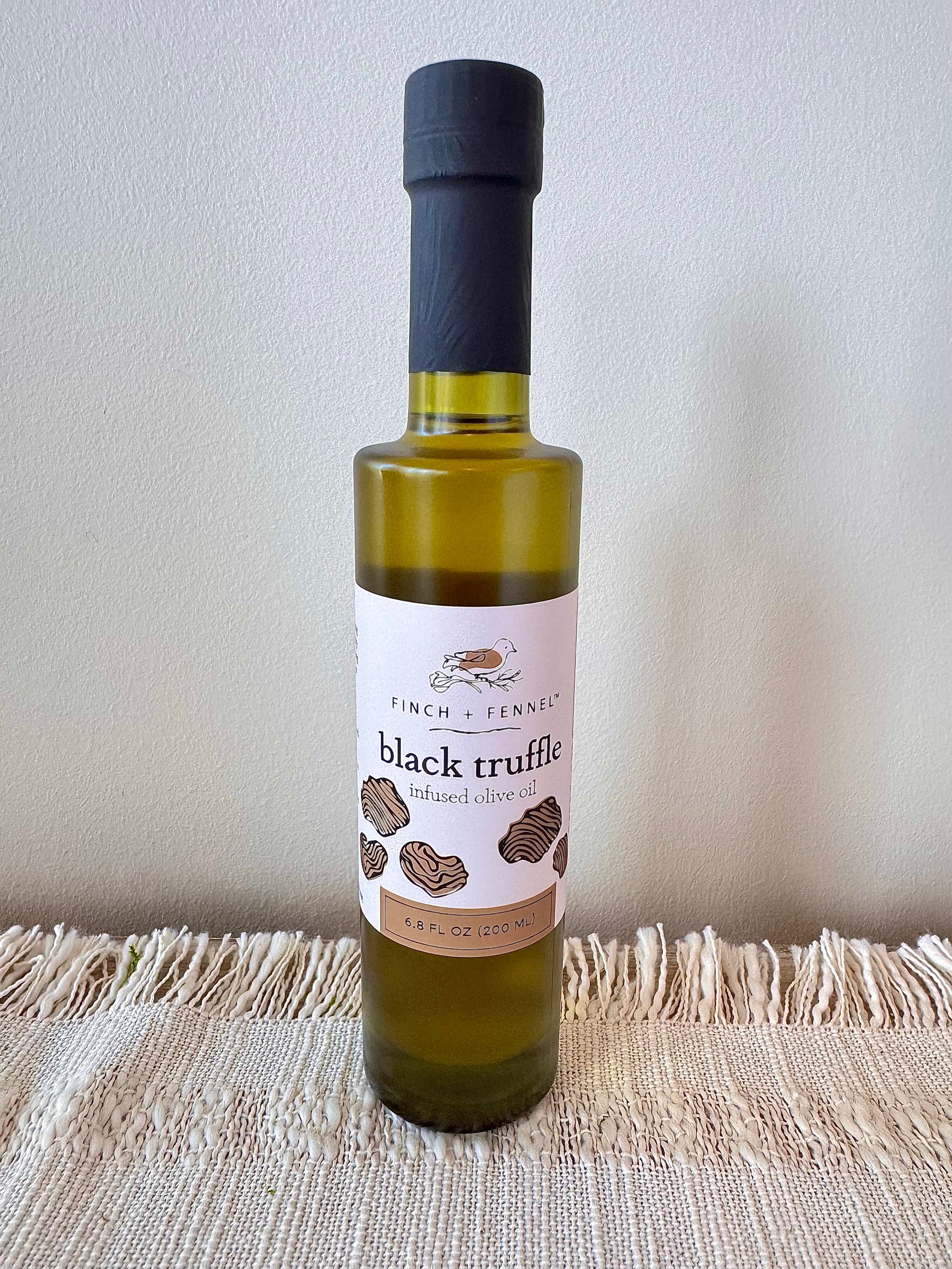 FINCH & FENNEL BLACK TRUFFLE OIL 8OZ