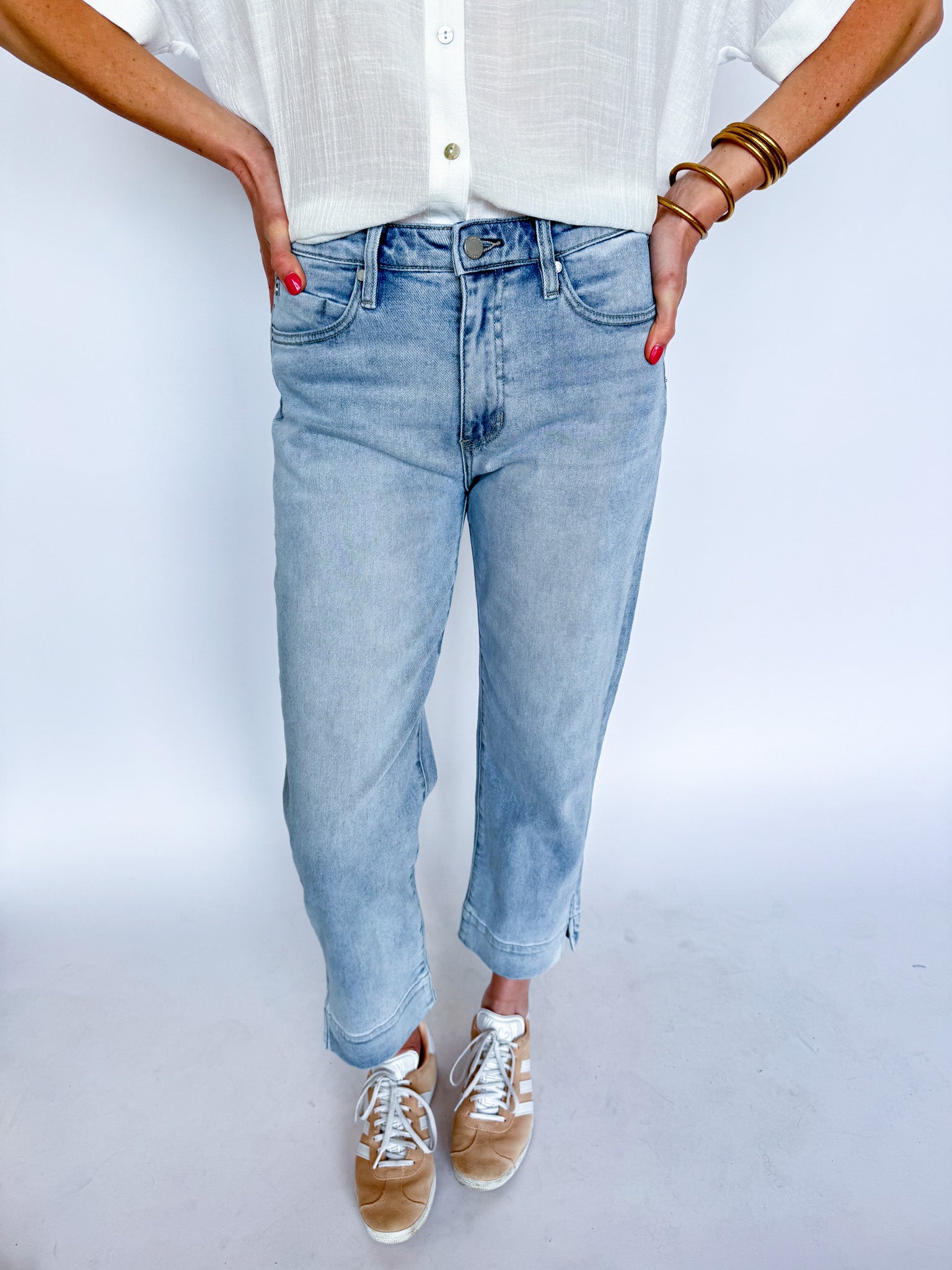 BETSIE KENNEDY CROP JEAN