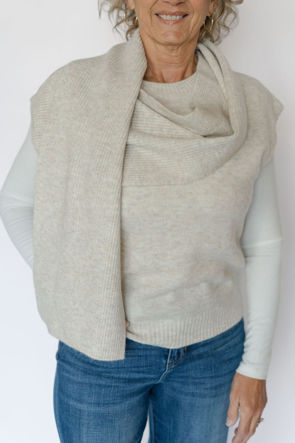 PIPER SWEATER VEST-OATMEAL
