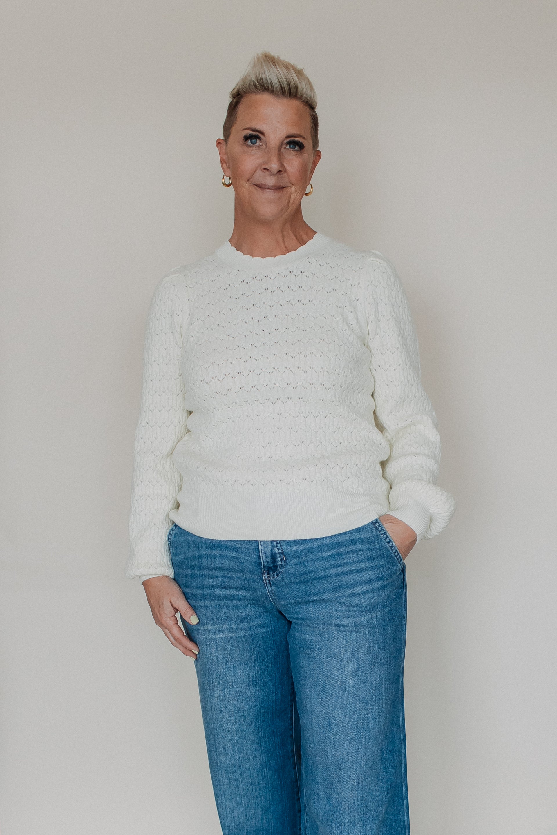 PUFF SLEEVE SCALLOPED POINTELLE SWEATER-IVORY
