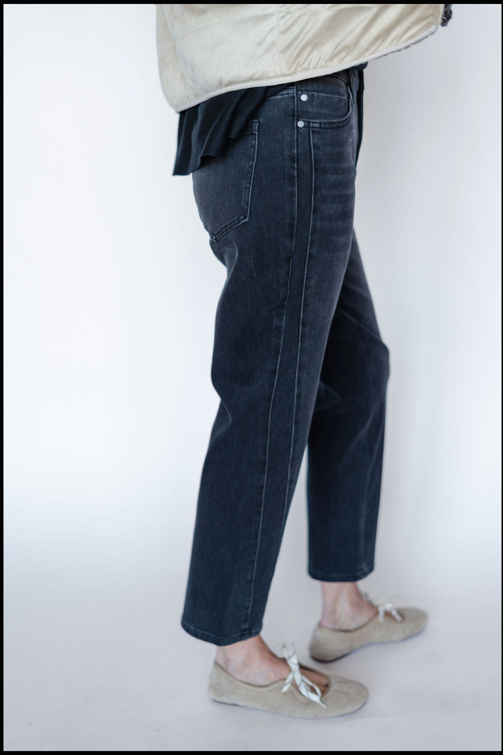 HANNAH BARREL JEAN-ACKELSON