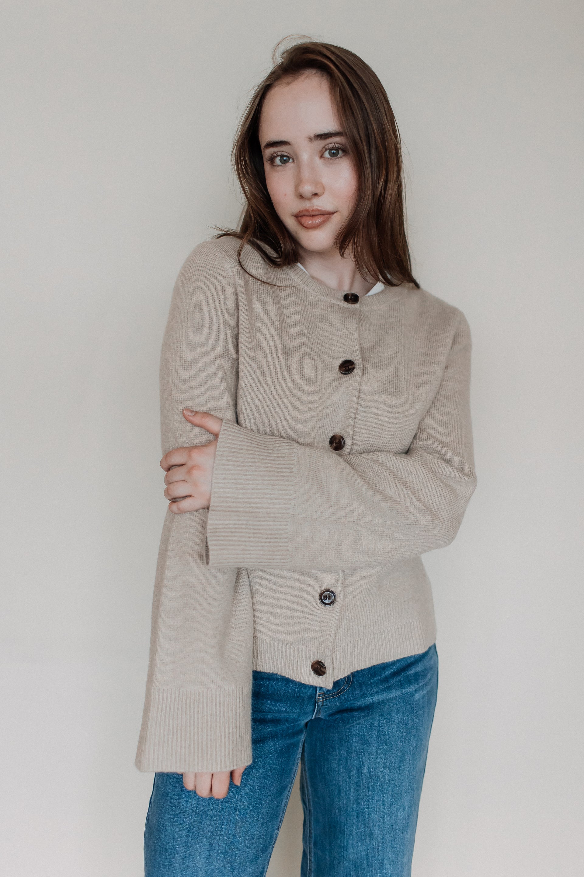 THE TYLER CARDIGAN-BEIGE