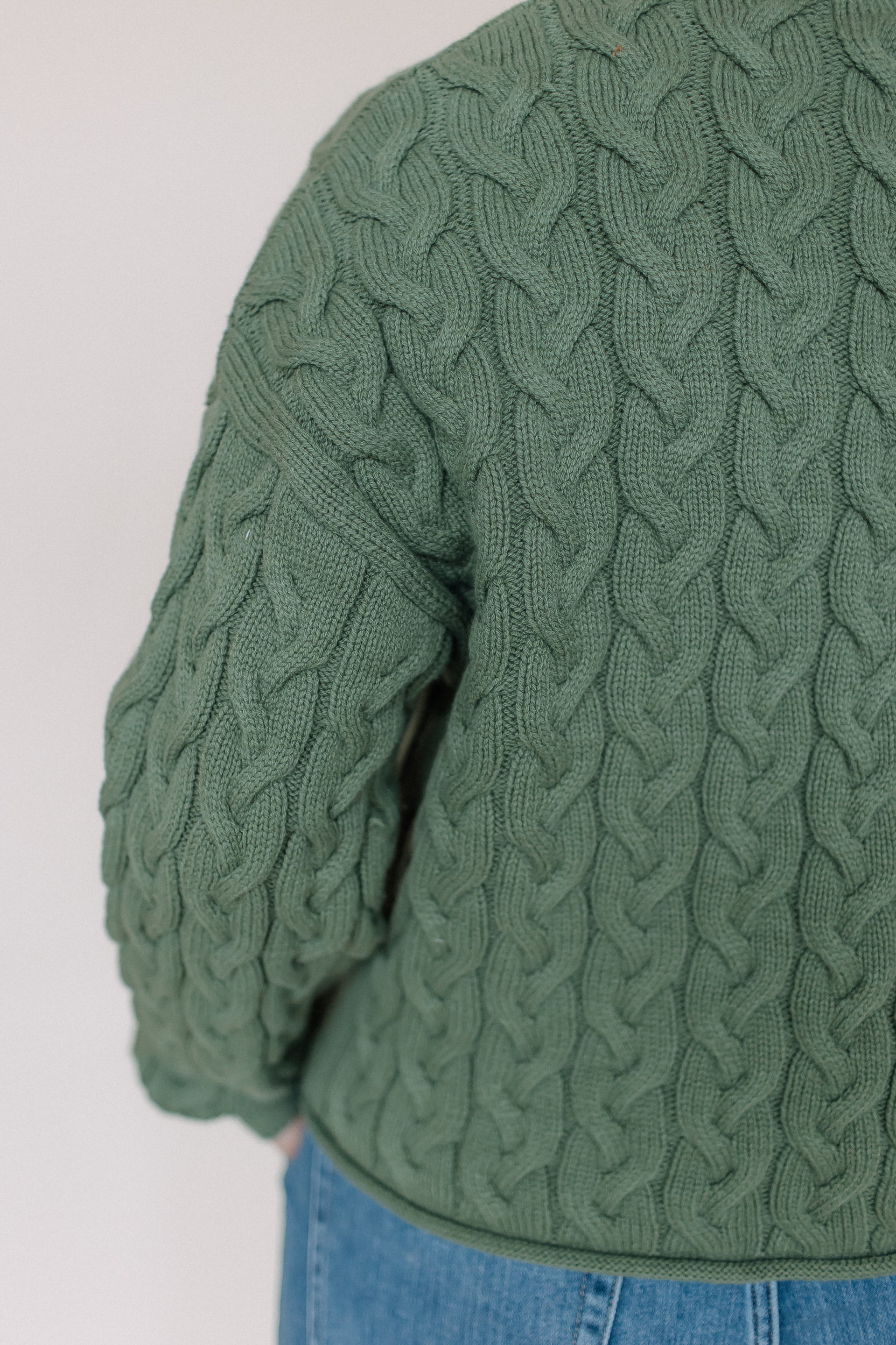 VERTICAL CABLE SWEATER-GREEN