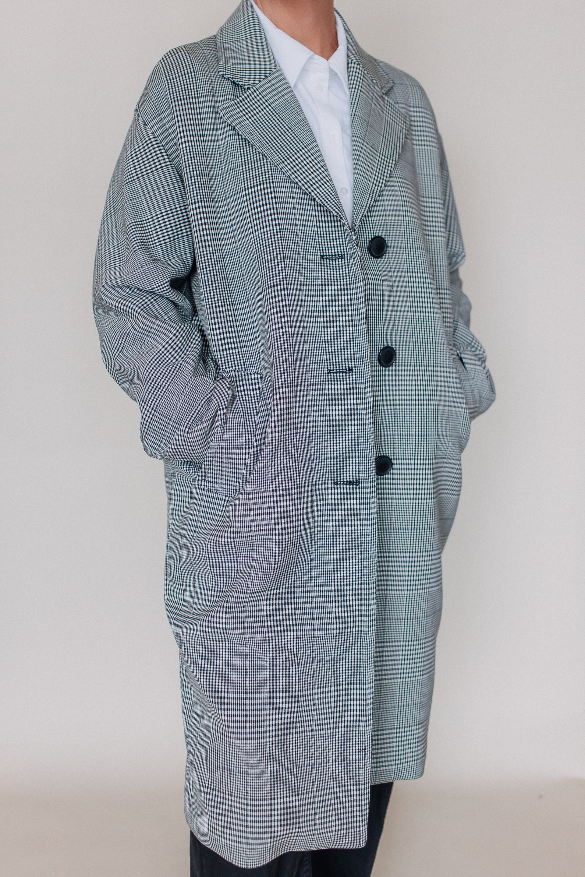 VISTA CHECKED SPRING COAT-BLACK/WHITE CHECKERED