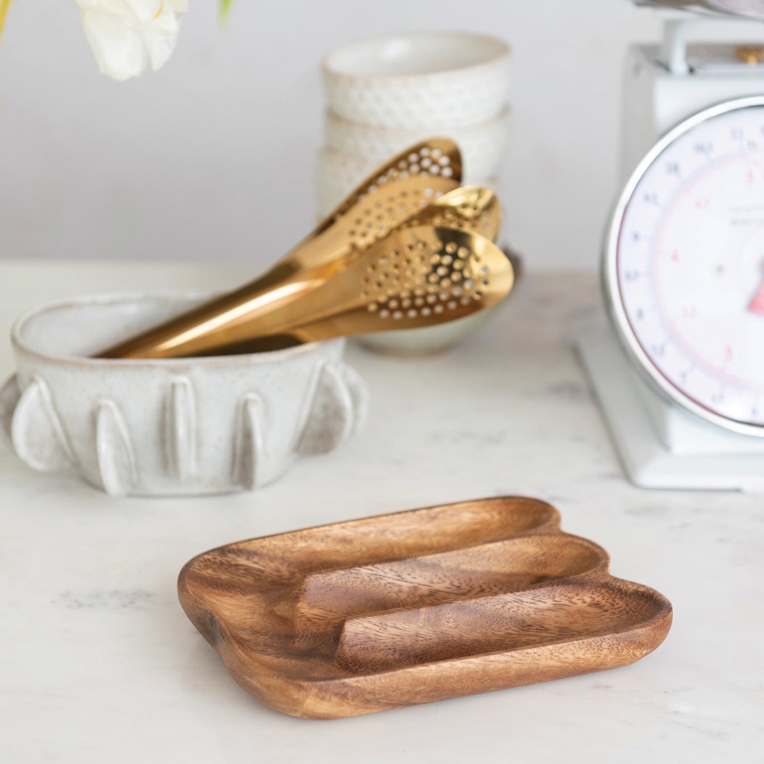 ACACIA DIVIDED TRAY