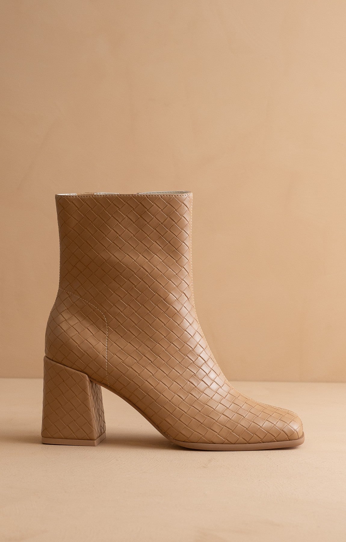 THE DEMI BOOT
