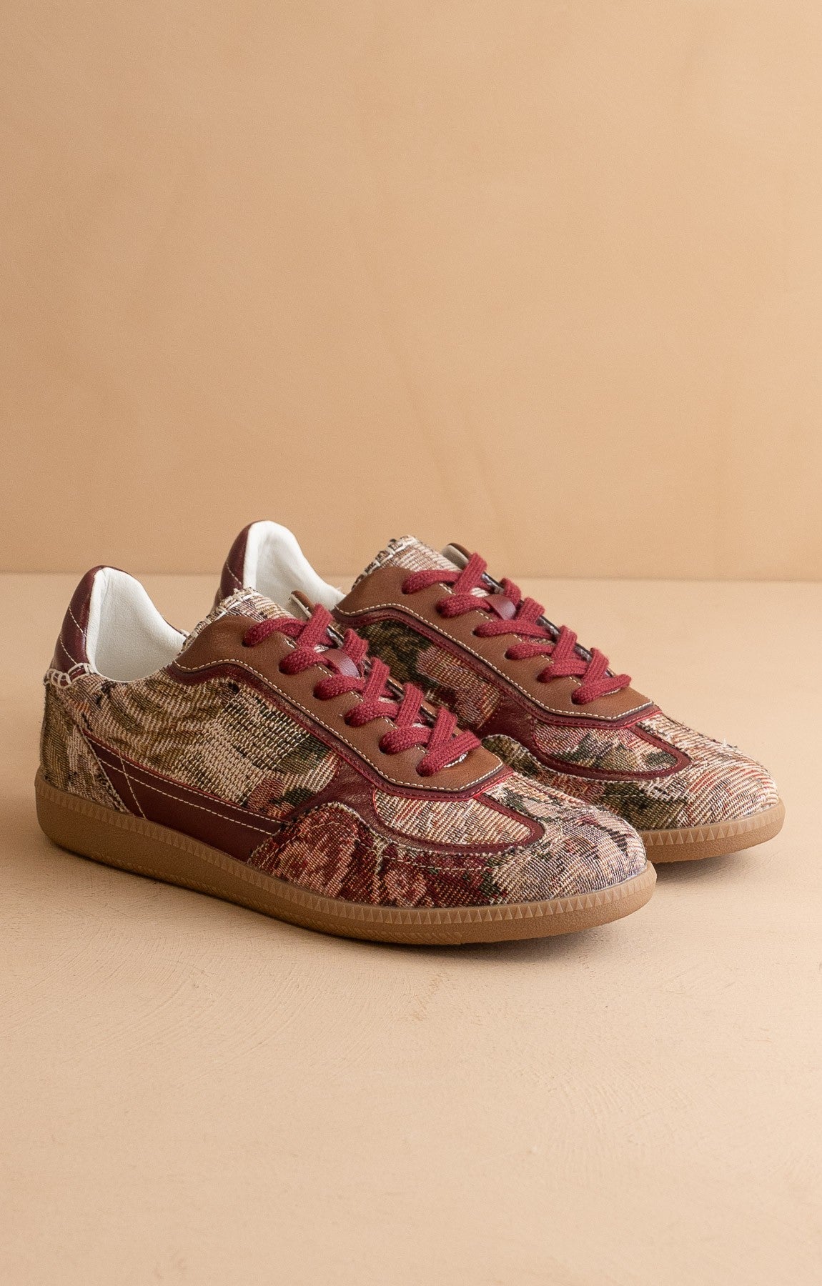 THE DALIA SNEAKERS-MAUVE TAPESTRY